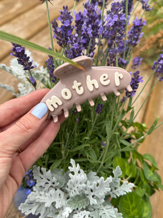 MOTHER claw clip