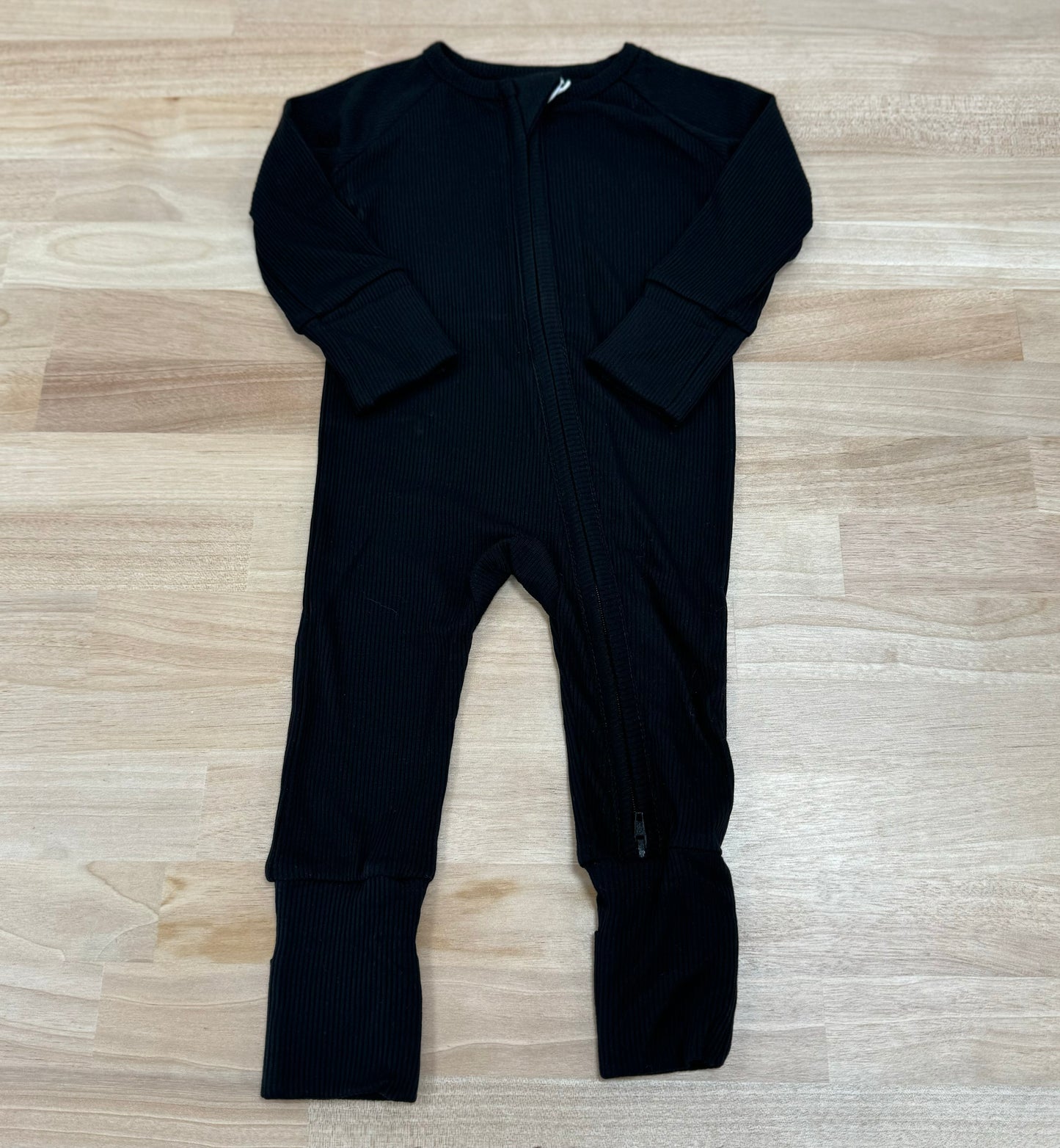 Black Ribbed Sleeper